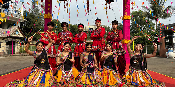 dance-performance-garba