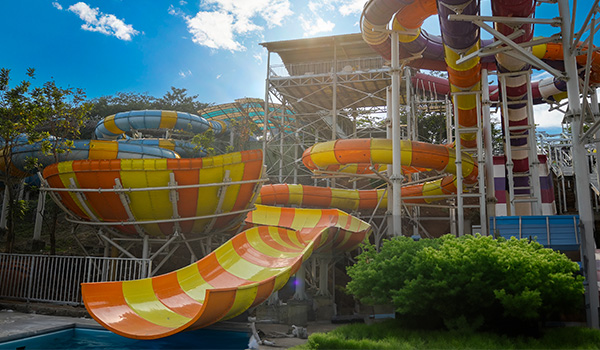 Imagicaa-Water-park-slide- Blizzard