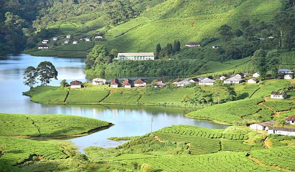 good places to visit in april